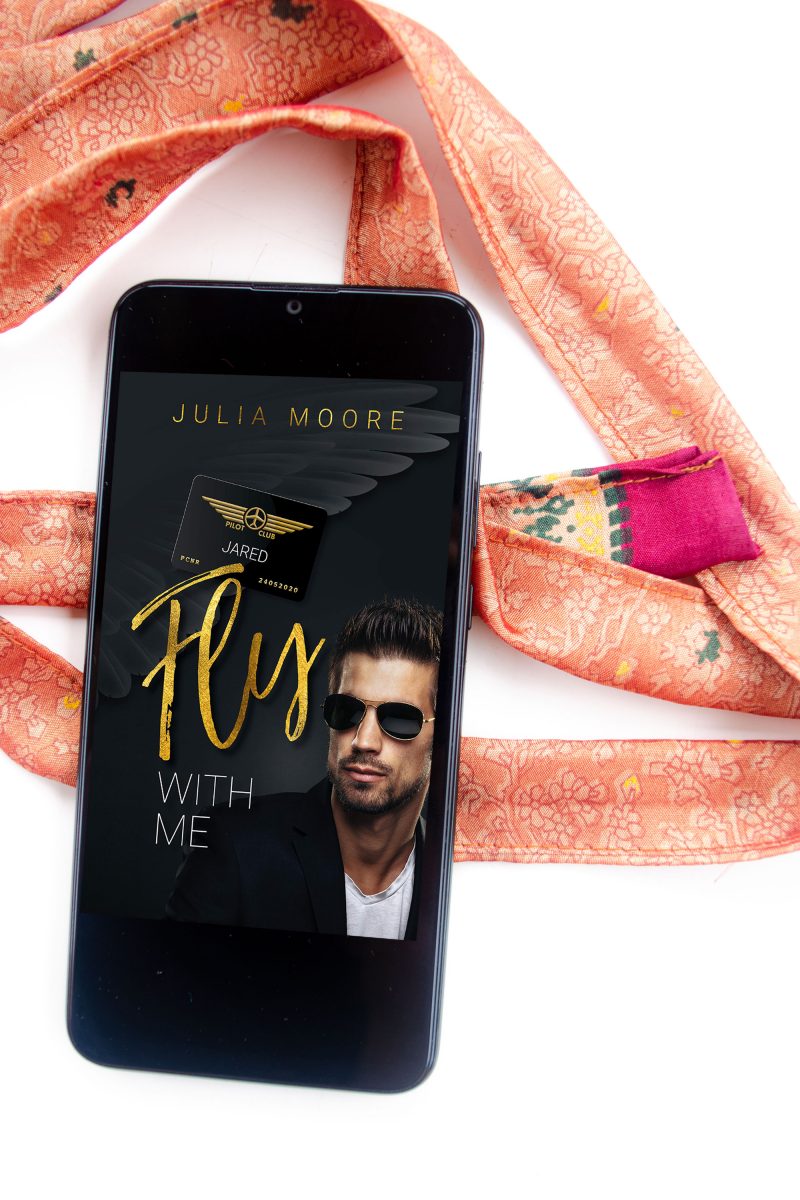 Julia Moore - Fly with me Buchcover