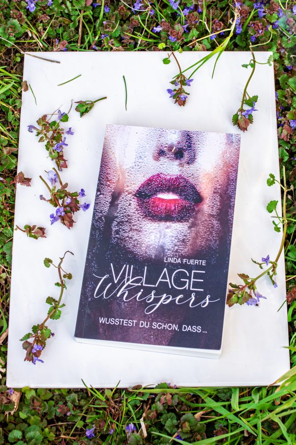 Linda Fuerte Village Whispers Buchcover